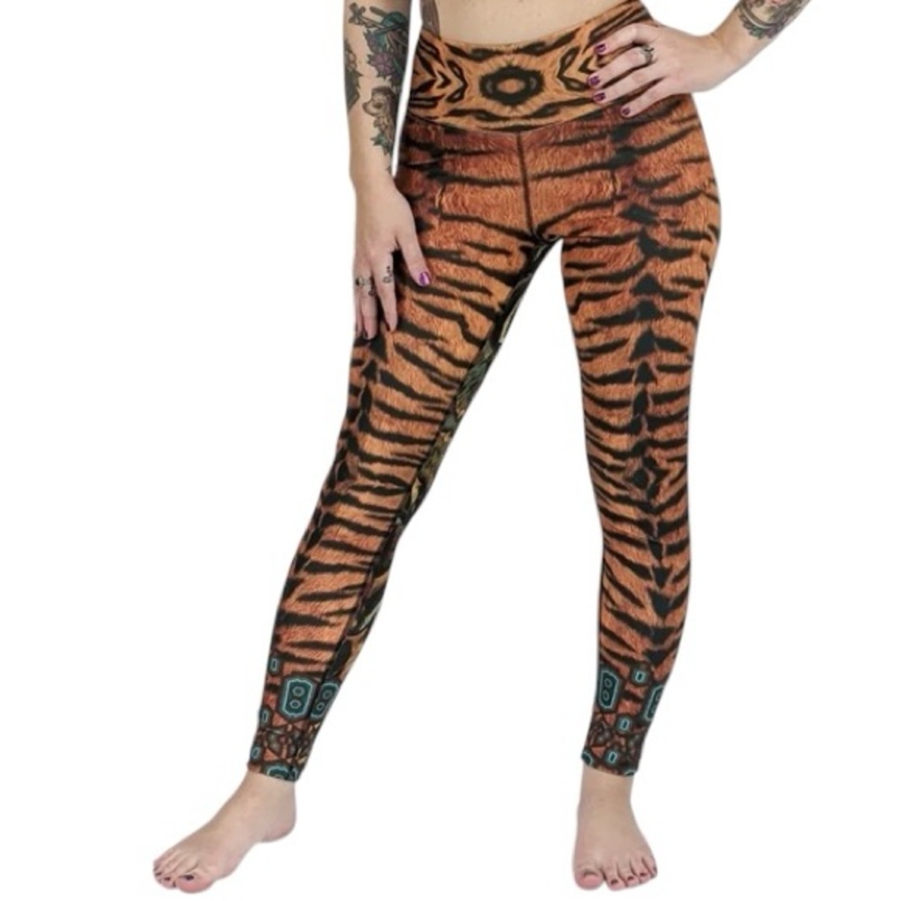 Flow Yoga Wear, Australian design Leggings